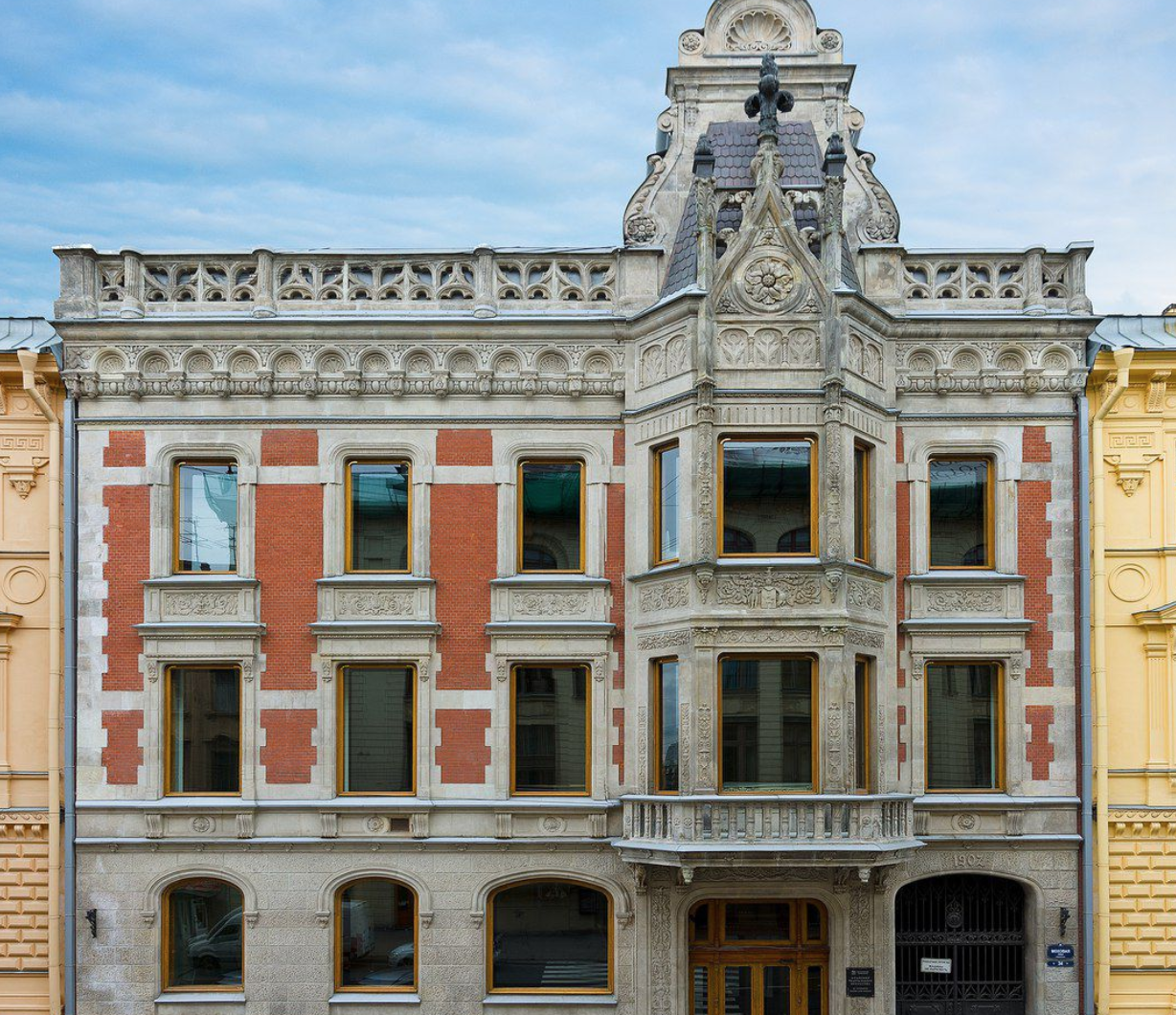 圣彼得堡国立艺术学院图片